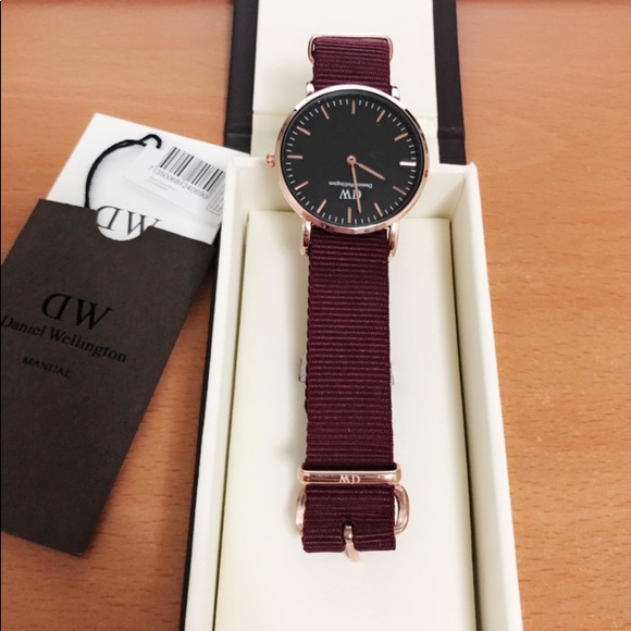 Daniel Wellington Accessories - Brand new Daniel Wellington women watch